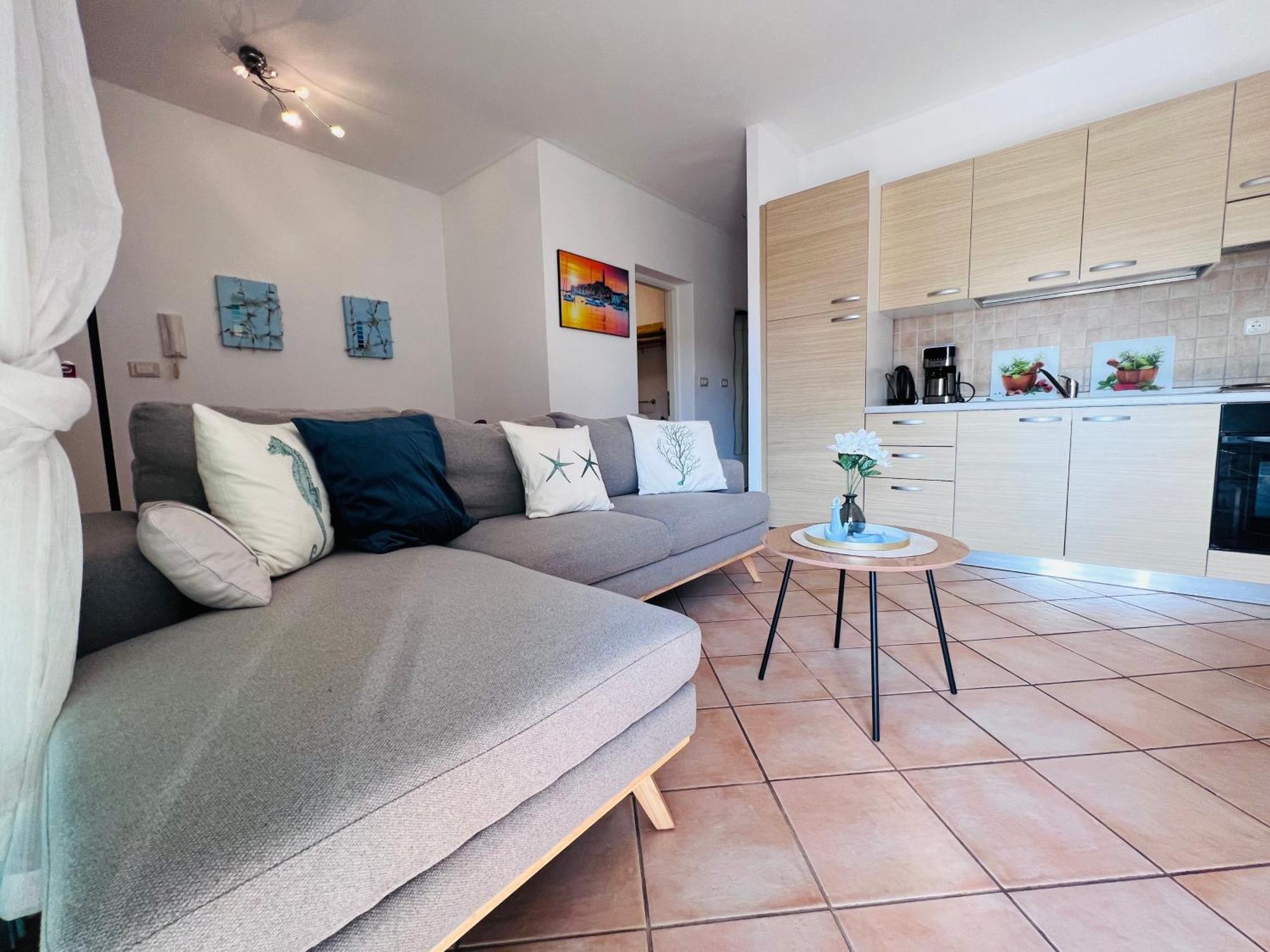 Apartment Aleks Tar-Vabriga Exterior photo